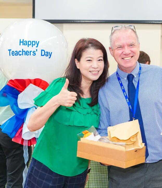 家长和学生为教师准备的感谢卡片