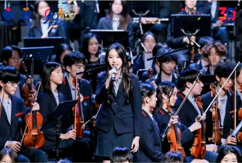 耀中耀华希望种子音乐会学生表演合影