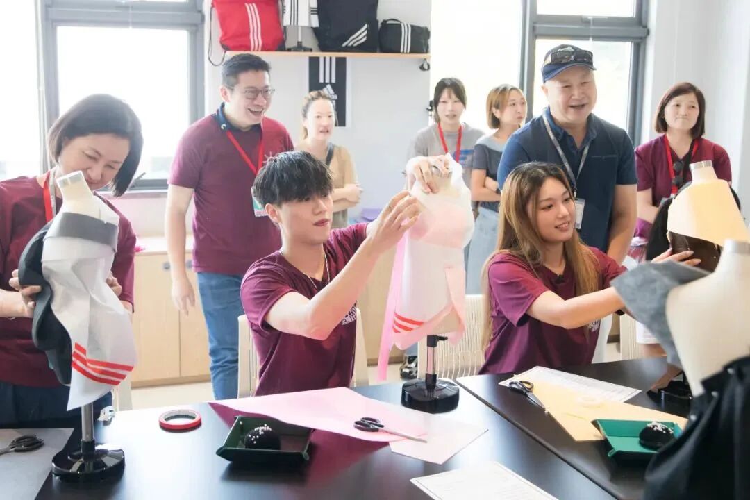 Students present creative fashion concepts, integrating YWIES Zhejiang Tongxiang Art+ curriculum