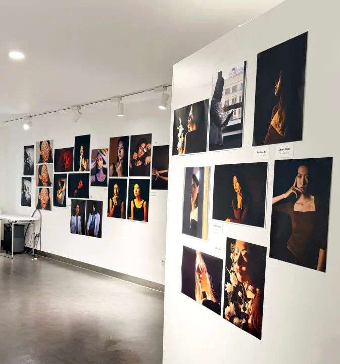 展览细节：观众视角下的作品排列与序列