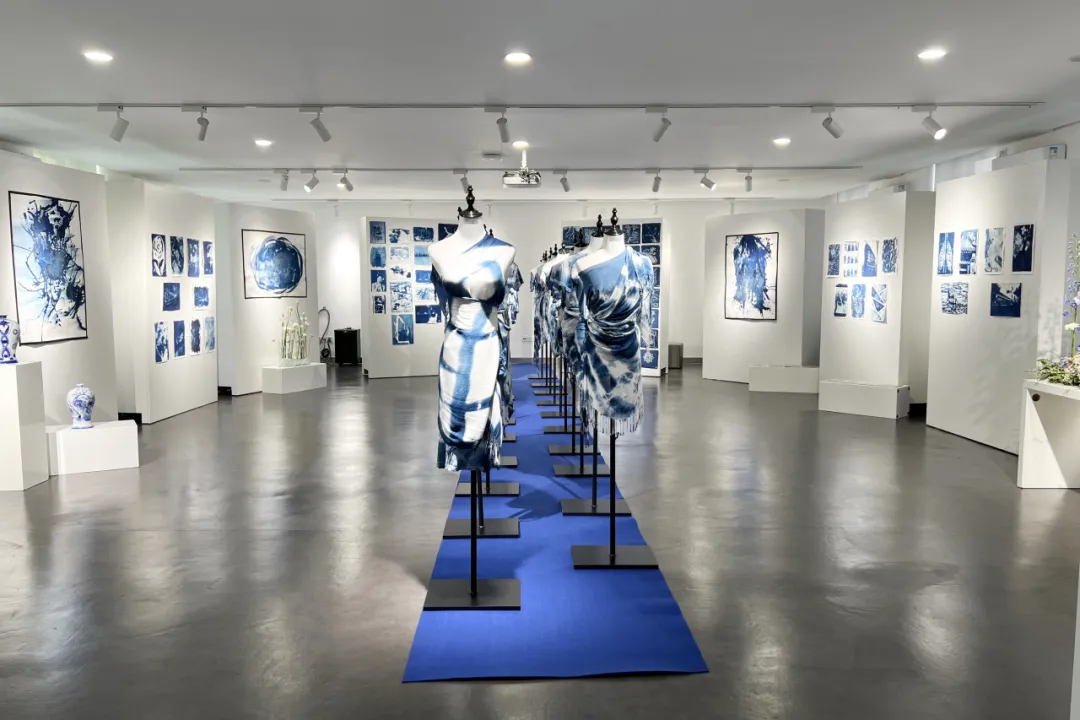 创意空间：校内艺术展览与学生布展区域