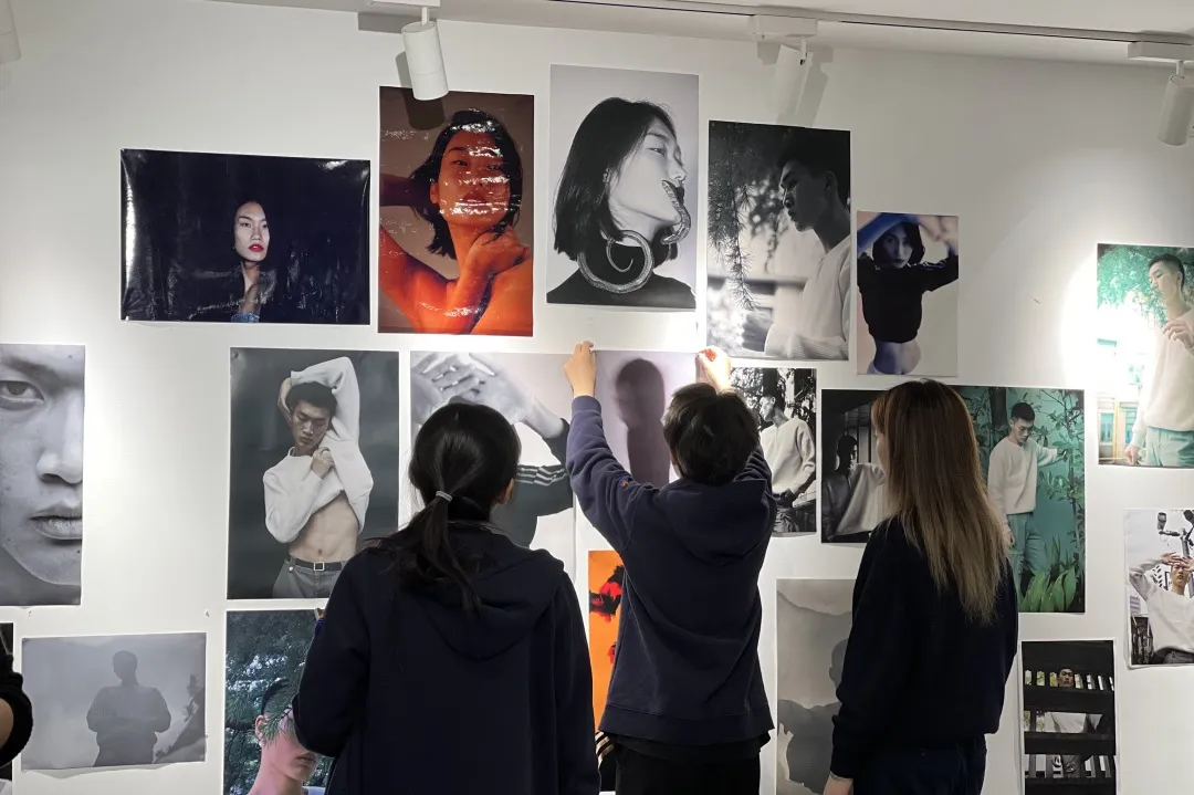 校内策展实践，学生自主布展