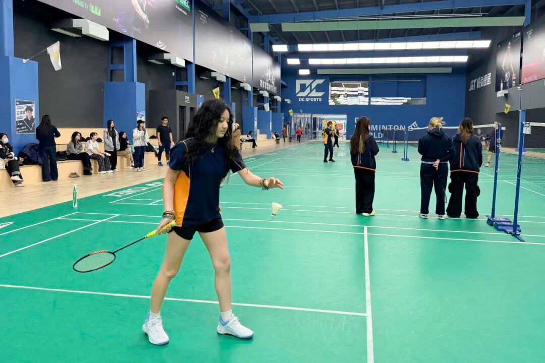 有力的扣杀定点得分，羽毛球比赛高光时刻