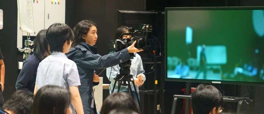 相关阅读封面：我在大学拍电影，西浦影视艺术学院研学日，数字媒体设计实践课堂