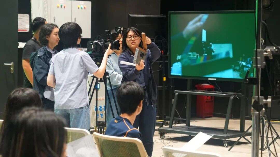 西交利物浦大学影视艺术学院：专业教学设施与国际化资源支持合作交流