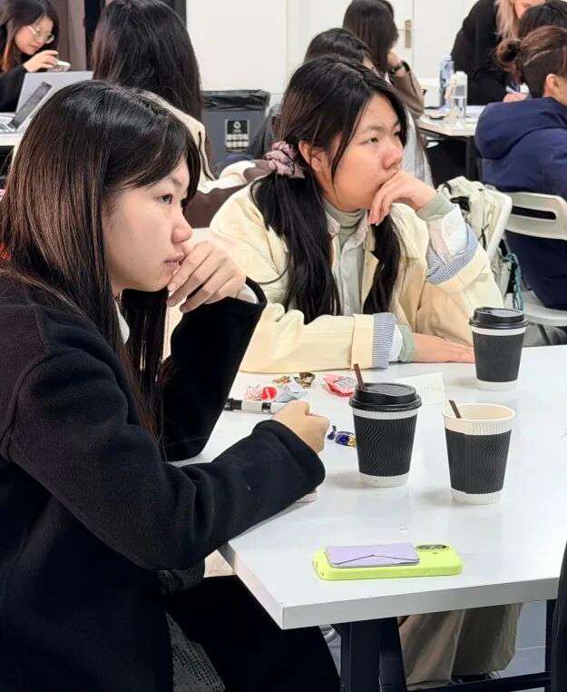 运营经理角色模拟，分析供应链与产能