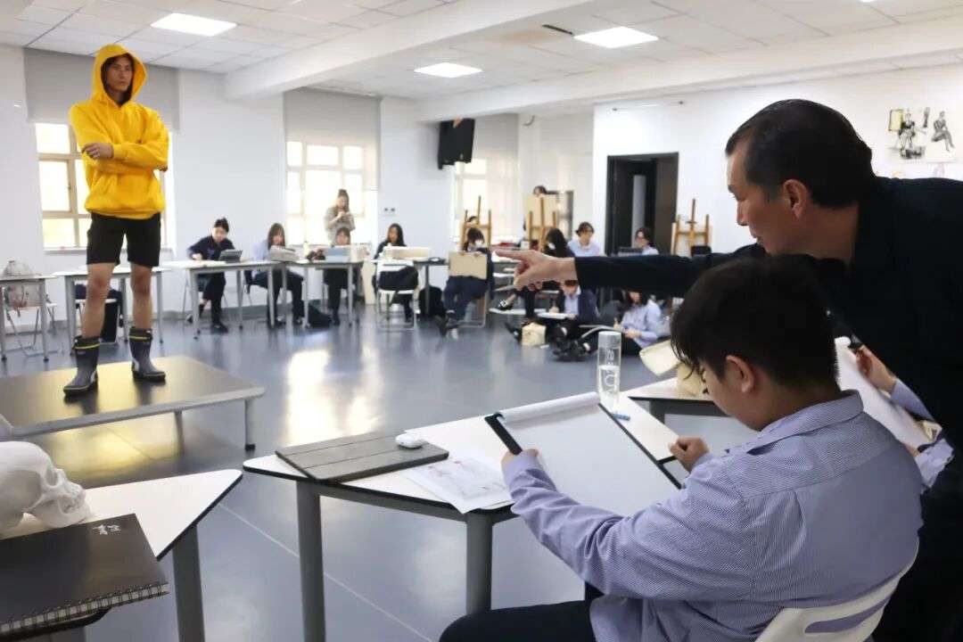 上海古北耀华艺术课堂场景4：时尚与立体构成尝试，预备课程推广体验
