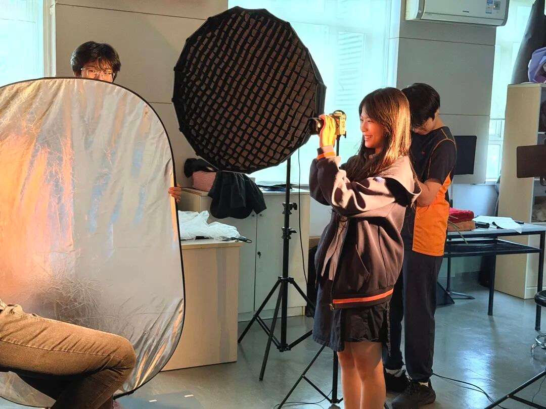 结课合影与成果展示，记录项目制学习周的高光时刻