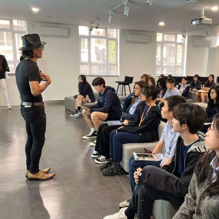 贵州研学活动 学生实地调研与创作素材采风